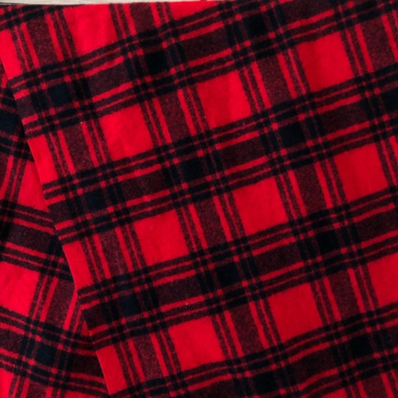 PENDLETON red and black plaid wool scarf - Picture 3 of 5